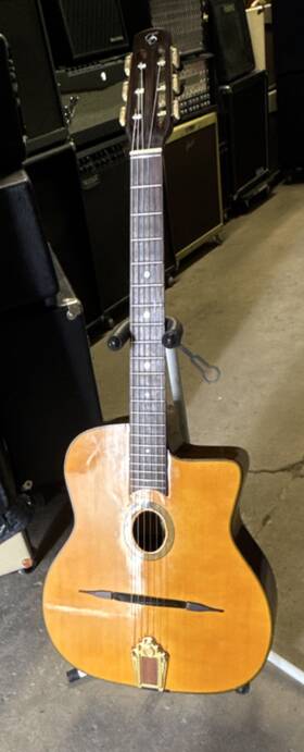 Encorez Mfg-0 Concert Classical Guitar Right-handed With Hard Case And Cable