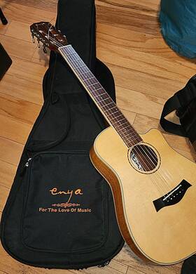 Ugt-03 Enya Travel Guitar Nylon String Crossover - Used