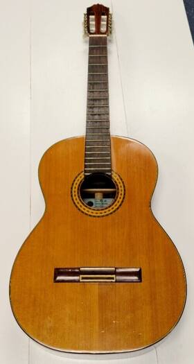 Ec-25 Epiphone Vintage Classical Guitar And Case