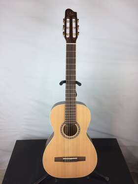 049738 Godin Excellent Motif Nylon-string Classical Guitar