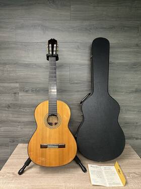 K. Yairi Cy-117 Alvarez Classical Guitar 1984 Rare K. With Case #2068