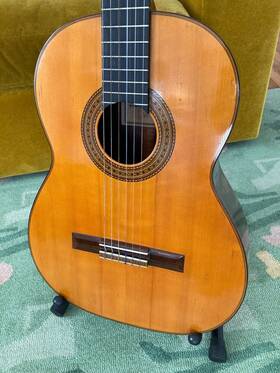 Kimiyoshi Noda 1200f No. 1977 Classical Guitar Solid Woods Signed Japan