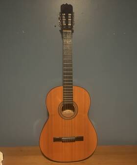 M. Suzuki Sg81 M. International Classical Guitar 6-string Right-handed Brown Wood