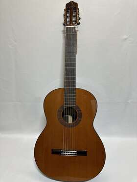 650c New World Classical Acoustic Guitar