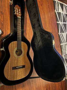 Dc-06 Samick Classical Guitar 90 S Comes With A Fender Hard Case