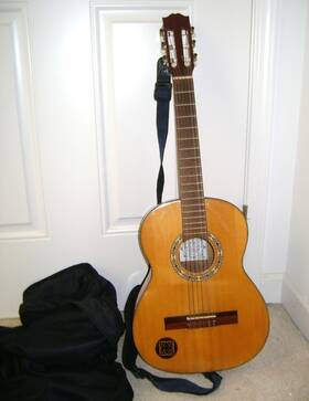 Strunal 5433 Classical Half Size Guitar - 1/2 Made In Czech Republic 33 Inch