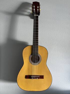 Vintage C221k 3/4 Size Classical Guitar