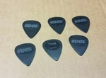 Lot Of Cool Music 0.60MM Thin 'stealth' Series Guitar Picks Silicone Grip. Fixed Price $15.00.