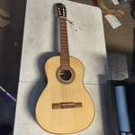 Lucero LC150S Spruce/sapele Classical Guitar Natural - Used. Fixed Price $115.10.