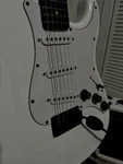 Lyxpro EGBK39PN Kit 39" Electric Guitar With Amplifier Case Bag And Accessories. Fixed Price $120.00.