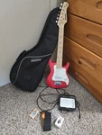 Reynolds Jrpkstbl Mini Electric Guitar Pack. Red. Fixed Price $75.00.