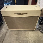 Crate Series V212 Cabinet Guitar Amplifier 2SPKR 8 Ohm Electric. Fixed Price $300.00.