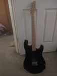 Davison Electric Guitar Black Solid Body 6 String Right-handed Maple Neck Wood. Fixed Price $63.00.