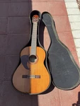 Yamaha C40 Acoustic Guitar (case Included). Fixed Price $125.00.