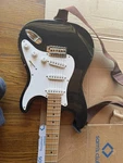 Rockwood Pro Electric Guitar - RP150G. Fixed Price $100.00.